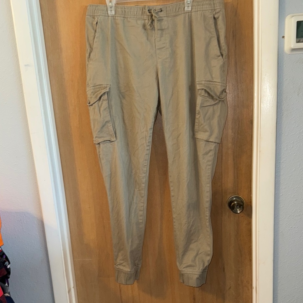 amplify Men's Tan Cargo Joggers